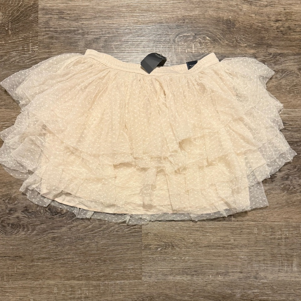 Abercrombie Cream Ruffled Mini Skirt